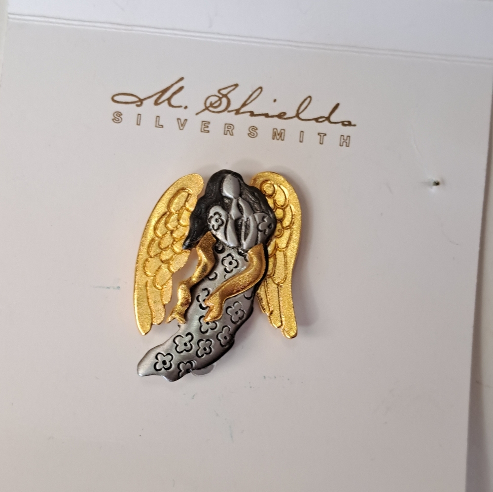 SALE. Mark Shields angel pin - Picture 2 of 10